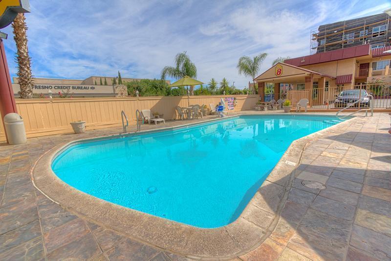 Surestay By Best Western Fresno Central Extérieur photo